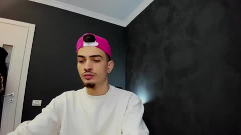 Snapshot of brandontatex chatting on 4, 3, 2025 BrandonTateX online show from 4, 3, 2025