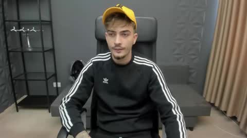 Snapshot of brandontatex chatting on 13, 10, 2025 BrandonTateX online show from 13, 10, 2025