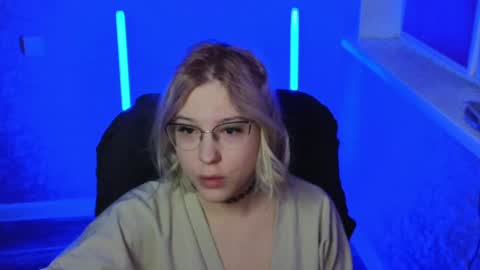 Snapshot of brandy__stars chatting on 17, 1, 2025 Belle online show from 17, 1, 2025