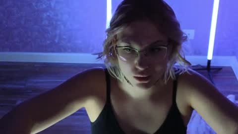 Snapshot of brandy__stars chatting on 17, 1, 2025 Belle online show from 17, 1, 2025