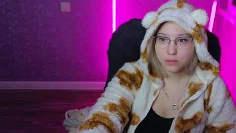 Snapshot of brandy__stars chatting on 30, 1, 2025 Belle online show from 30, 1, 2025