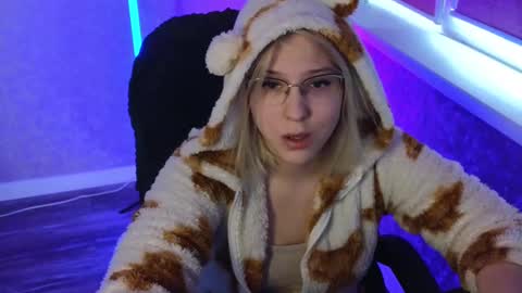 Snapshot of brandy__stars chatting on 20, 2, 2025 Belle online show from 20, 2, 2025