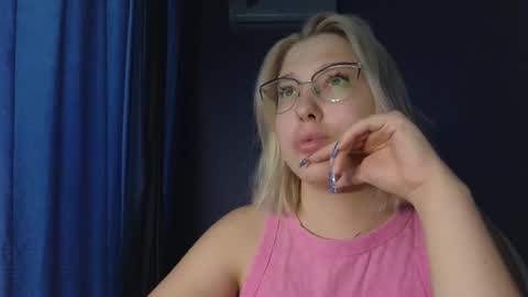 Snapshot of brandy__stars chatting on 2, 10, 2025 Belle online show from 2, 10, 2025