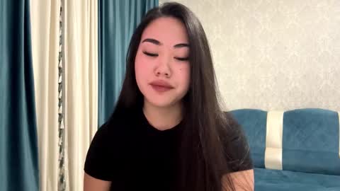 Snapshot of brandysveum chatting on 19, 10, 2025 Aypril online show from 19, 10, 2025