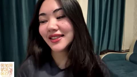 Snapshot of brandysveum chatting on 18, 11, 2025 Aypril online show from 18, 11, 2025