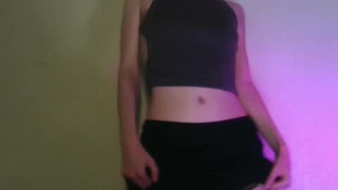 Evelyn .  online show from 18, 11, 2025