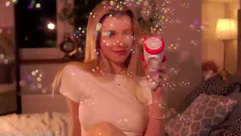 Snapshot of brave_journey chatting on 12, 9, 2025 Eli online show from 12, 9, 2025