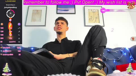 Snapshot of brayhambrown chatting on 15, 12, 2024 brayhambrown online show from 15, 12, 2024