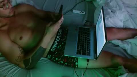 Snapshot of breadcrumbsss chatting on 18, 12, 2025 Breadcrumbsss online show from 18, 12, 2025