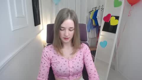 Snapshot of bree_sky chatting on 28, 4, 2026 Bree online show from 28, 4, 2026