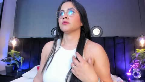   online show from 14, 4, 2026