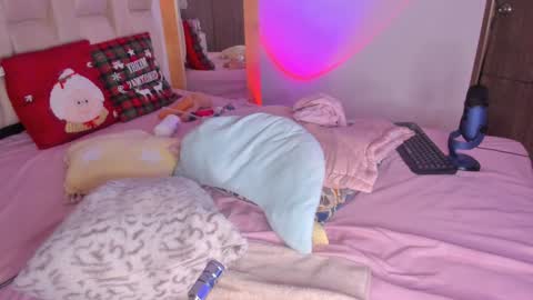 Snapshot of brenda_ruiz_ chatting on 9, 1, 2025 Branda online show from 9, 1, 2025