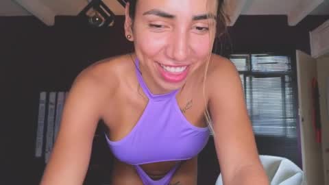 Snapshot of brendaaguerra chatting on 7, 1, 2025 brendaaguerra online show from 7, 1, 2025