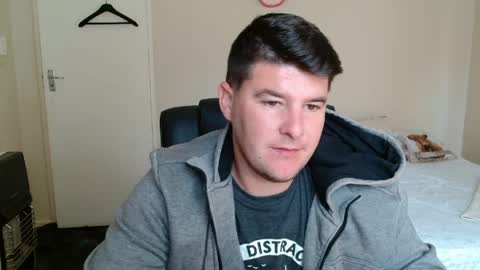 Snapshot of brendansexyboy098754 chatting on 22, 5, 2026 ask me lol online show from 22, 5, 2026