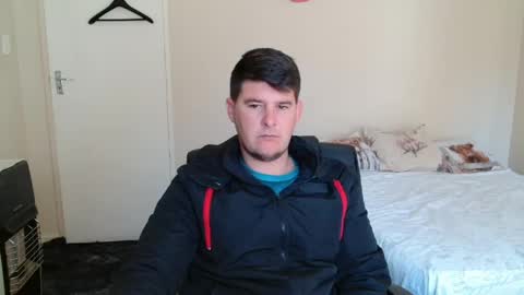 Snapshot of brendansexyboy098754 chatting on 27, 5, 2026 ask me lol online show from 27, 5, 2026