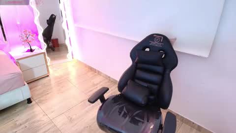 BRENDDA  online show from 21, 12, 2025