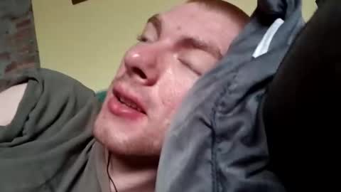 Snapshot of brenden02 chatting on 27, 3, 2026 Brenden online show from 27, 3, 2026