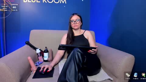      online show from 22, 1, 2025