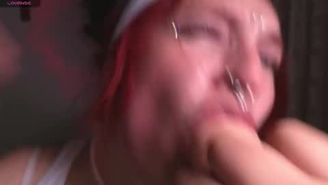 Snapshot of bri_von_dhara_ chatting on 1, 12, 2025 Bri online show from 1, 12, 2025