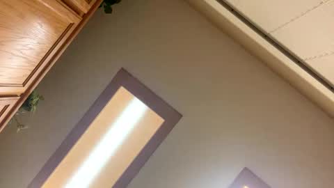 brian_bmw7 online show from 30, 12, 2024