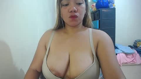 Snapshot of briana_lovexx chatting on 23, 7, 2026 Briana online show from 23, 7, 2026