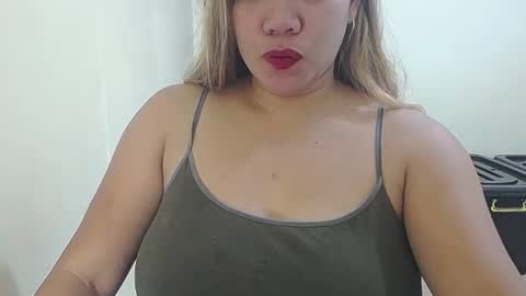 Snapshot of briana_lovexx chatting on 27, 7, 2026 Briana online show from 27, 7, 2026