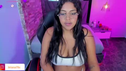 Snapshot of briana_z chatting on 25, 6, 2026 BRIANA online show from 25, 6, 2026