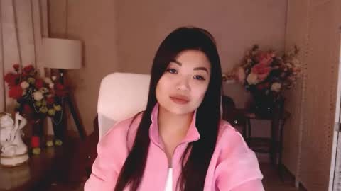 Snapshot of briannamenson chatting on 5, 12, 2025 briannamenson online show from 5, 12, 2025