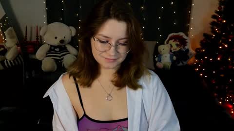 Snapshot of briarwynn chatting on 18, 12, 2025 briarwynn online show from 18, 12, 2025