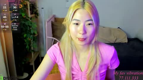 Snapshot of bridgetbottrel chatting on 23, 9, 2025 Bridget online show from 23, 9, 2025