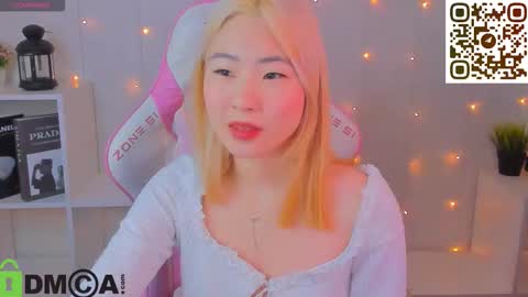 Snapshot of bridgetbottrel chatting on 26, 11, 2025 Bridget online show from 26, 11, 2025