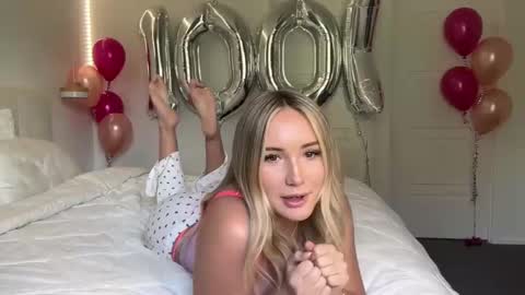 Snapshot of bridgetjean chatting on 22, 10, 2025 Bridget Jean online show from 22, 10, 2025