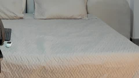 Snapshot of bridgetrodriguez chatting on 18, 1, 2025 online show from 18, 1, 2025