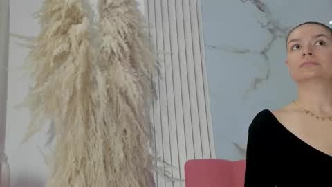 Snapshot of bridgetrodriguez chatting on 5, 10, 2025 online show from 5, 10, 2025