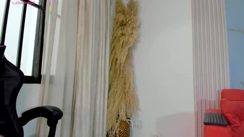 Snapshot of bridgetrodriguez chatting on 8, 10, 2025 online show from 8, 10, 2025