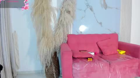 Snapshot of bridgetrodriguez chatting on 14, 10, 2025 online show from 14, 10, 2025