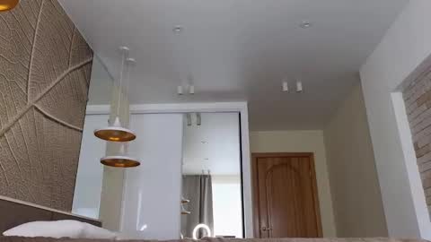 Amina Adelina online show from 3, 3, 2025