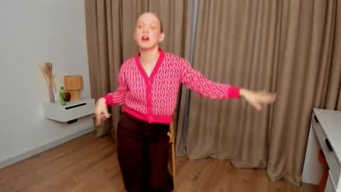 Bella online show from 16, 12, 2025