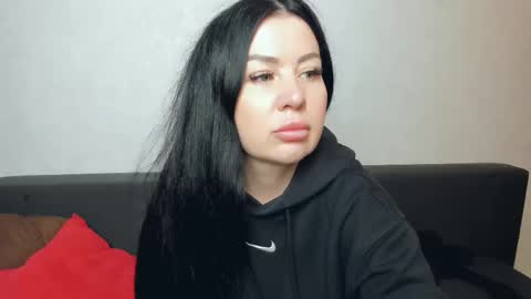 Snapshot of brilliantegirl_ chatting on 4, 11, 2025 brilliantegirl_ online show from 4, 11, 2025