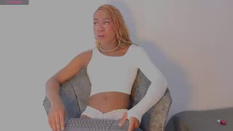 Brit Davis Room online show from 3, 3, 2026