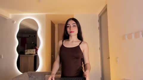 britany lenox online show from 22, 6, 2026