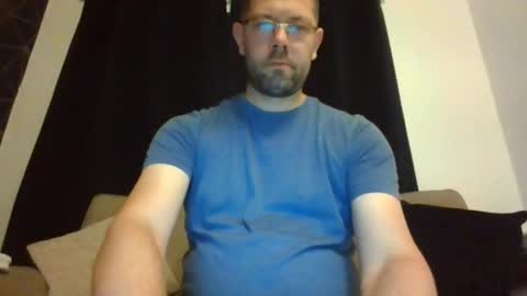 Snapshot of britguy6985 chatting on 8, 10, 2025 britguy6985 online show from 8, 10, 2025
