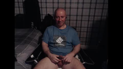 Snapshot of britguy_uk chatting on 15, 1, 2025 Lemee Joinyuu online show from 15, 1, 2025