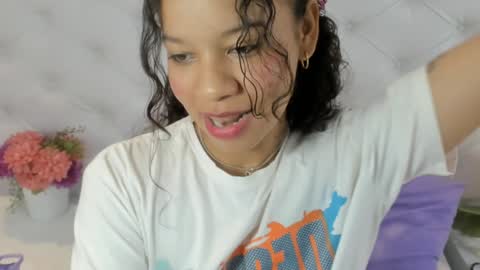 Snapshot of brithany_rousee chatting on 13, 12, 2024 Brithany Rousee online show from 13, 12, 2024