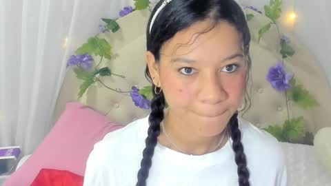 Snapshot of brithany_rousee chatting on 21, 12, 2024 Brithany Rousee online show from 21, 12, 2024