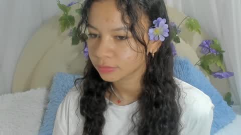 Snapshot of brithany_rousee chatting on 11, 1, 2025 Brithany Rousee online show from 11, 1, 2025