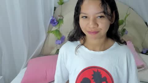 Snapshot of brithany_rousee chatting on 4, 2, 2025 Brithany Rousee online show from 4, 2, 2025