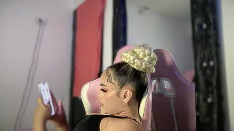 Snapshot of brithneysquirt chatting on 21, 11, 2025 brithneysquirt online show from 21, 11, 2025