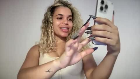 Snapshot of brithneysquirt chatting on 3, 12, 2025 brithneysquirt online show from 3, 12, 2025