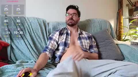 Snapshot of britishpoet chatting on 19, 9, 2025 Callum online show from 19, 9, 2025